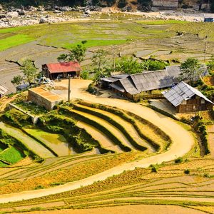 Ta Van Village Sapa - Hanoi Tours