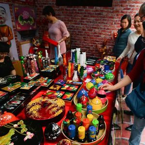 Ha Thai Lacquerware - Hanoi Village Tours