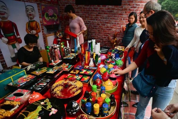 Ha Thai Lacquerware - Hanoi Village Tours