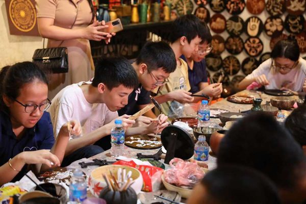 Hands-on experience - Hanoi village tours